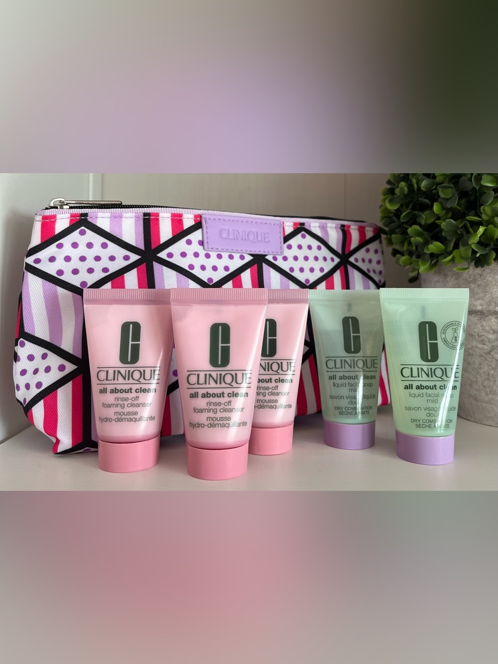 Brand new - bundle of Clinique facial cleanser minis